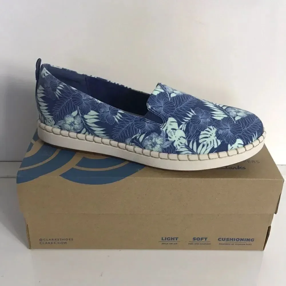 Clarks Step Glow Jade CLOUDSTEPPERS Slip-On Shoes Size: 10W